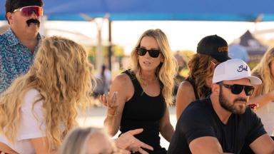 Team Moms: Baseball 1x7